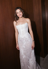 Custom Netta BenShabu Holland Inspired Wedding Dress + Overskirt & Veil Size 4