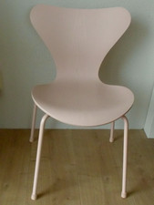 Fritz Hansen Kinderstuhl 3107 Arne Jacobsen Stuhl Serie 7 Design Klassiker rosa 