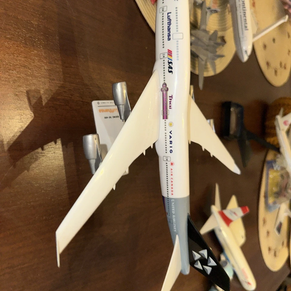 Herpa 1/200 Boeing 747-400 Lufthansa Star Alliance D-ABTH 550635 plastics - Image 4 of 4