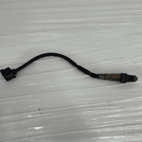 Lambda-Beitrag am Ende. Links MERCEDES-BENZ Classe C Sportcoup� (C203 230 Cpé