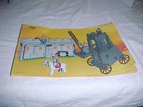 LEGO Castle: Siege Tower (6061) VINTAGE CASTLE SET 100% COMPLETE WITH MANUAL