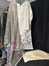 Sadabahar Brand Beautiful Printed Doria Lawn 3 Pc Suit, Chiffon Dupatta- M L- 42