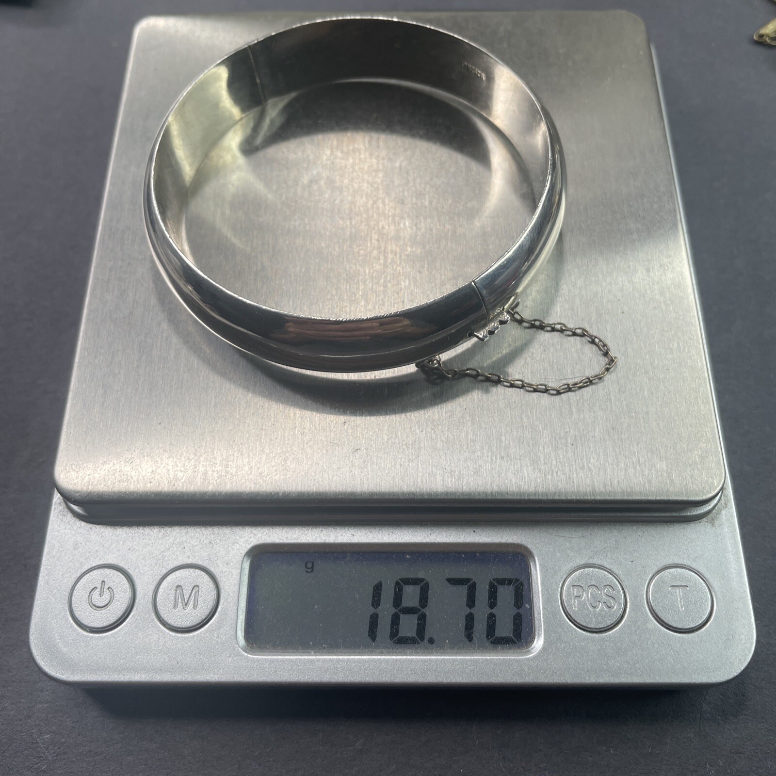 18g Vintage Solid Sterling Hinged Bangle 7” Thai - image 4