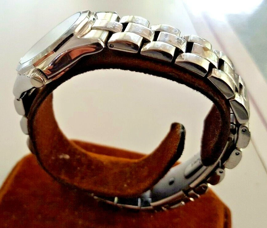 Armitron Quartz Watch - Women's - Japan Movement Foto 4 de 4