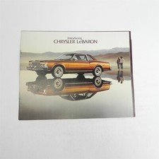 VINTAGE 1977 CHRYSLER LE BARON DEALERSHIP SALES BROCHURE SPECIFICATIONS INFO