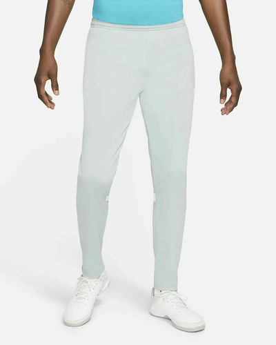 Nike Dri-FIT Academy Soccer Training 