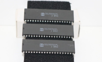 3 Stück ICL7107SCPL 3 1/2 Digit LED Display A/D Converter Harris