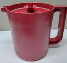 Vintage Tupperware Go Between 1.5 Qt Red Pitcher #1575-7 Red Push Button Seal