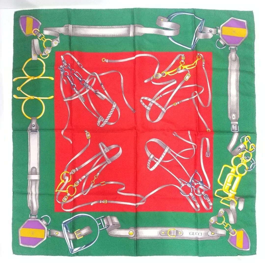 Foulard en soie motif mors de cheval GUCCI vert X rouge environ 86 x 86 cm authentique femme
