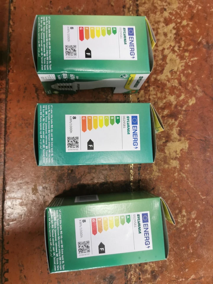 4 x Sylvania Home light 2700k E27 8 w Bulbs - Image 3 of 4