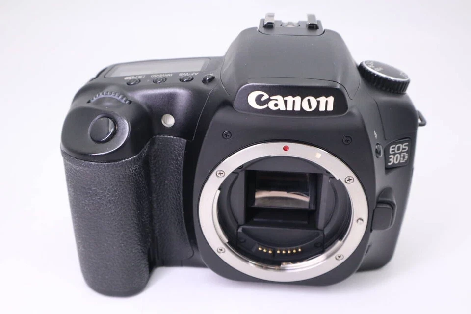 Canon EOS 30D Digital SLR Camera 8.2MP Black Body Only w Battery Charger Cap #26 - Image 2 of 4