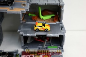 Micro Machines Lot 14 Vehicles & 12 Mystery Pack Playsets - READ