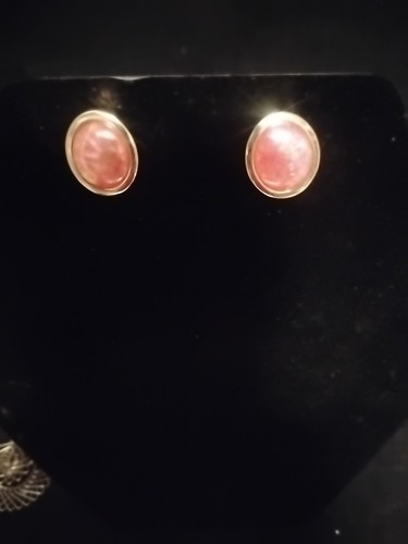 Oval Coral Cabochon Vintage Bezel Stud Earrings Yellow Gold
