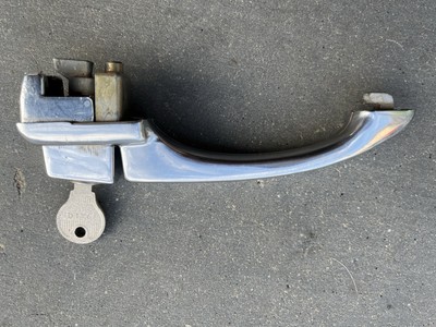 VW Beetle Bug Exterior Door Handle Locking With Key German