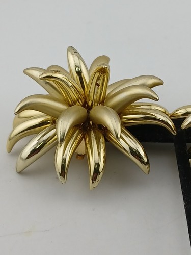 Orecchini a clip 3D starburst larghi 2,25 anni 80 opachi/lucidi - Foto 8 di 9