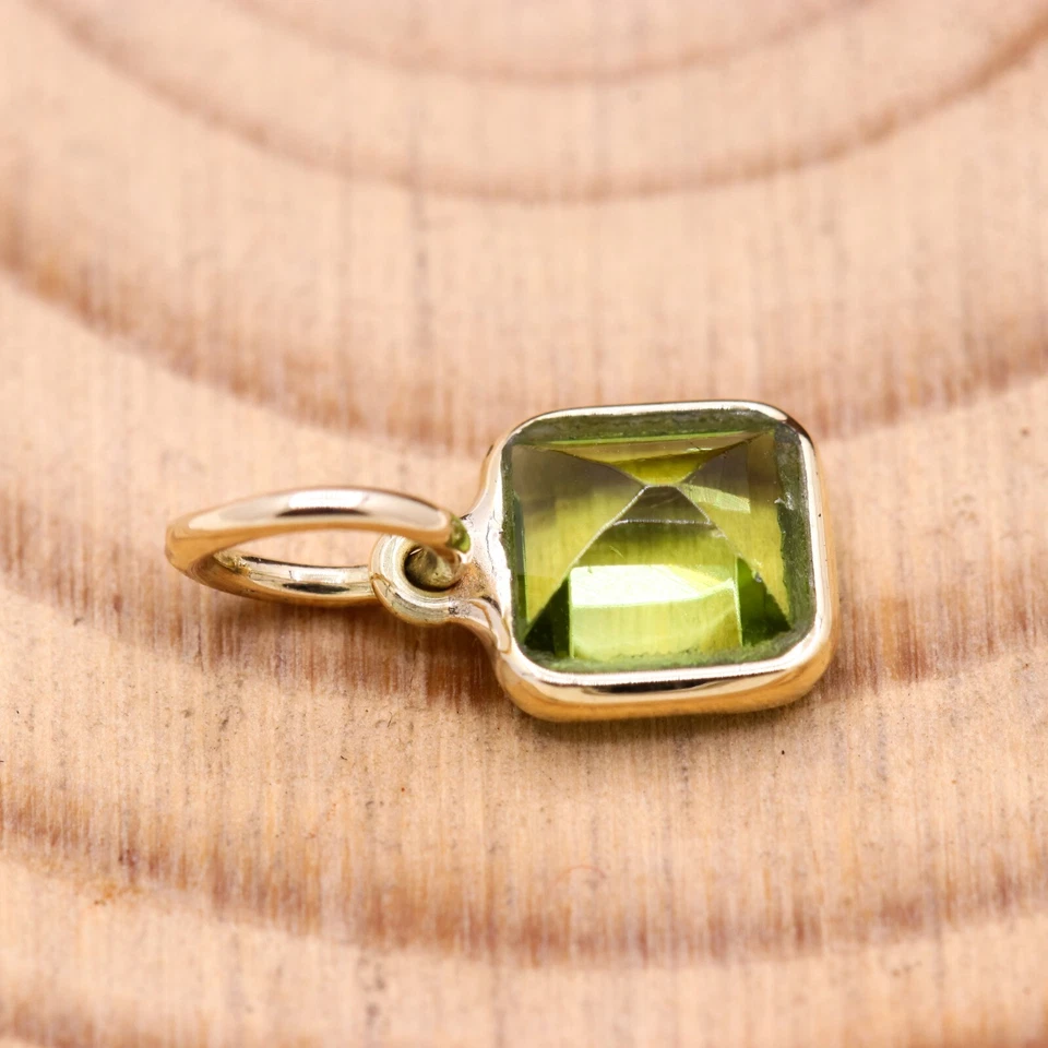Square Shape Peridot Pendant Elegant 14k Yellow Gold Pendant Mother's Day Gift - Image 3 of 4