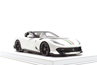 BBR Deluxe 1:18 Ferrari 812 Competizione Aperta in Bianco Fuji