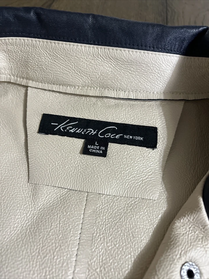 Nuevo abrigo para mujer Kenneth Cole New York imitación cuero coche 4 bolsillos azul marino Foto 3 de 4