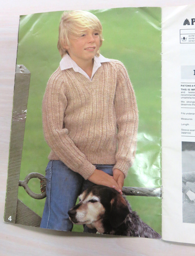 PATONS Knitting Pattern 630 - 8 PLY Yarn designs for Outdoor Kids - Picture 5 of 7