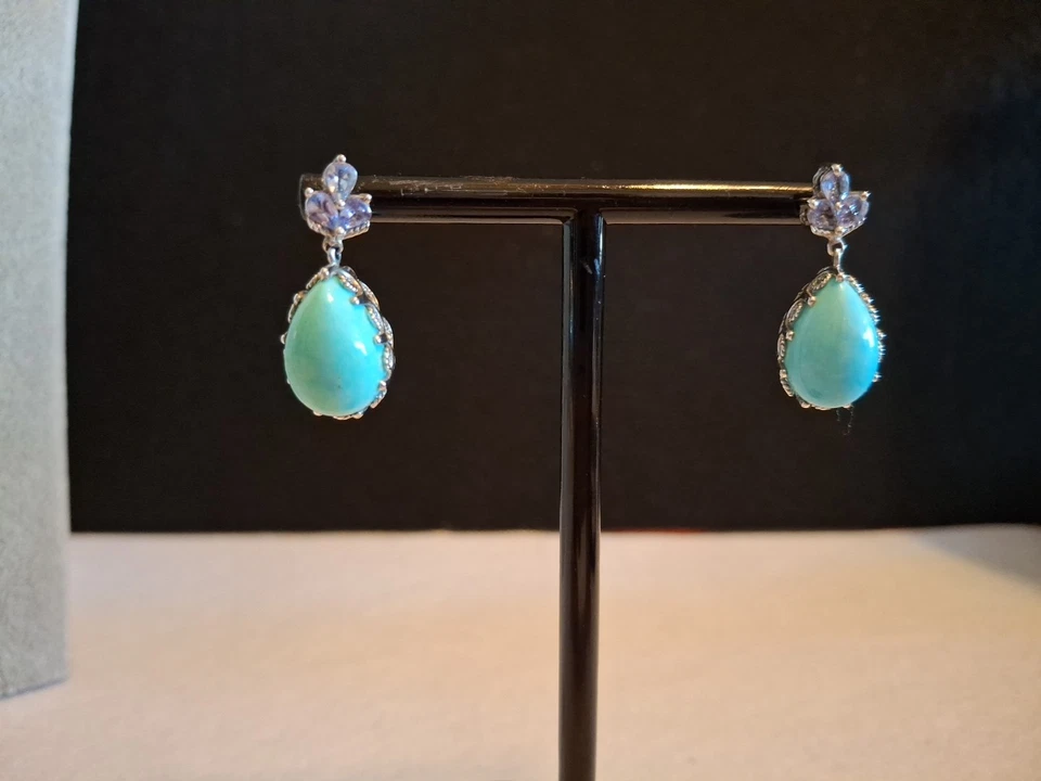 Pendientes Bella Durmiente Turquesa con Racimo de Tanzanita Oro Blanco 14 K Foto 3 de 4