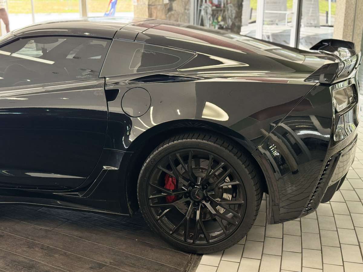 2016 Black Chevrolet Corvette   | C7 Corvette Photo 8