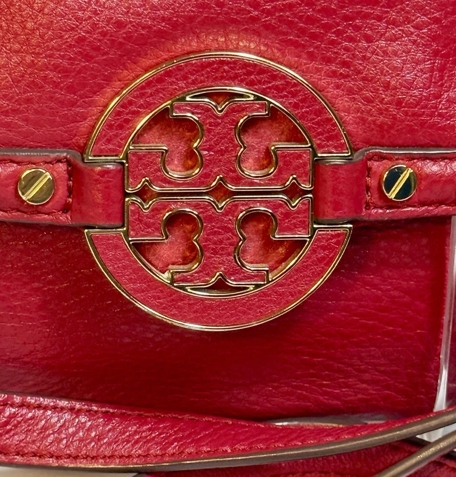 😎😎😎TORY BURCH FUSHA PINK PEBBLED LTR AMANDA Mini Crossbody PHONE WALLET Bag - Image 3 of 4