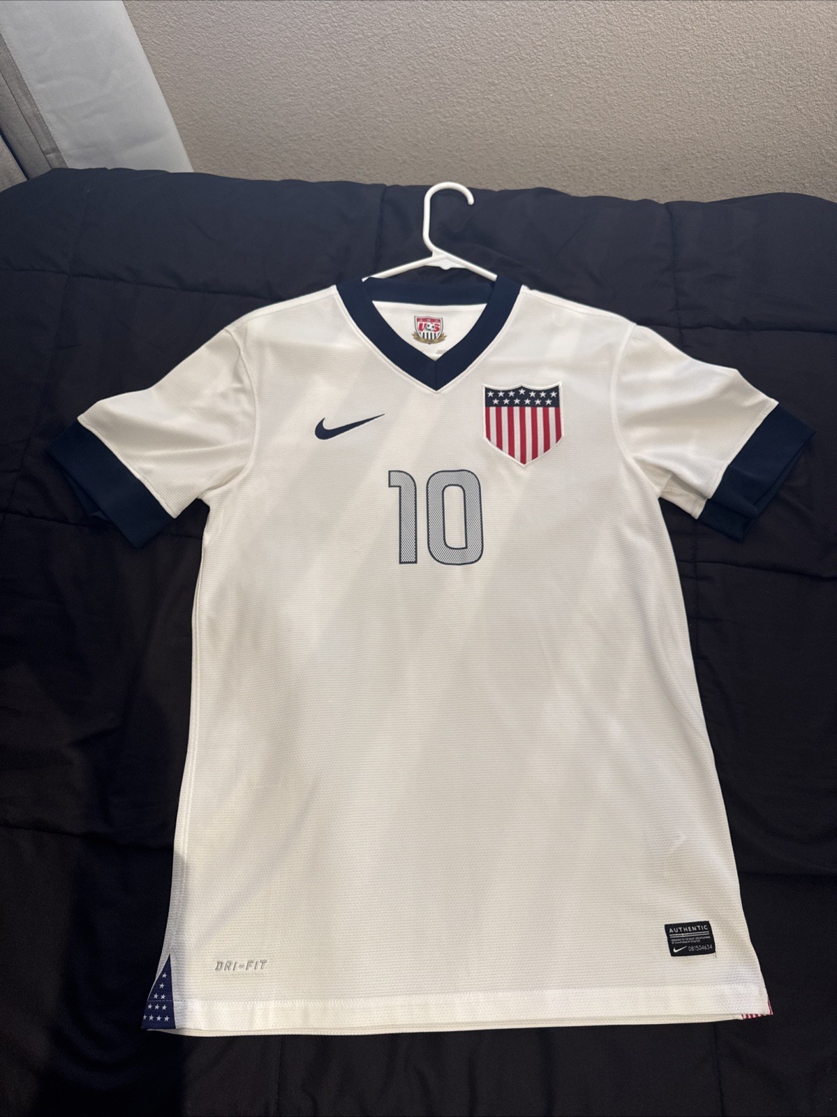 United States (USA) Nike 2013 Centennial Kit No#10 Donovan Size S Men's