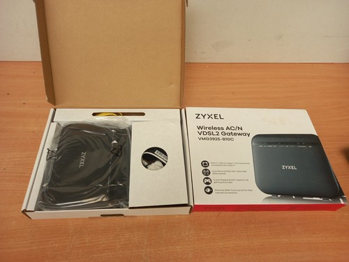 ZYXEL Wireless AC/N VDSL2 Gateway - Boxed (VMG3925-B10C) - Picture 4 of 11