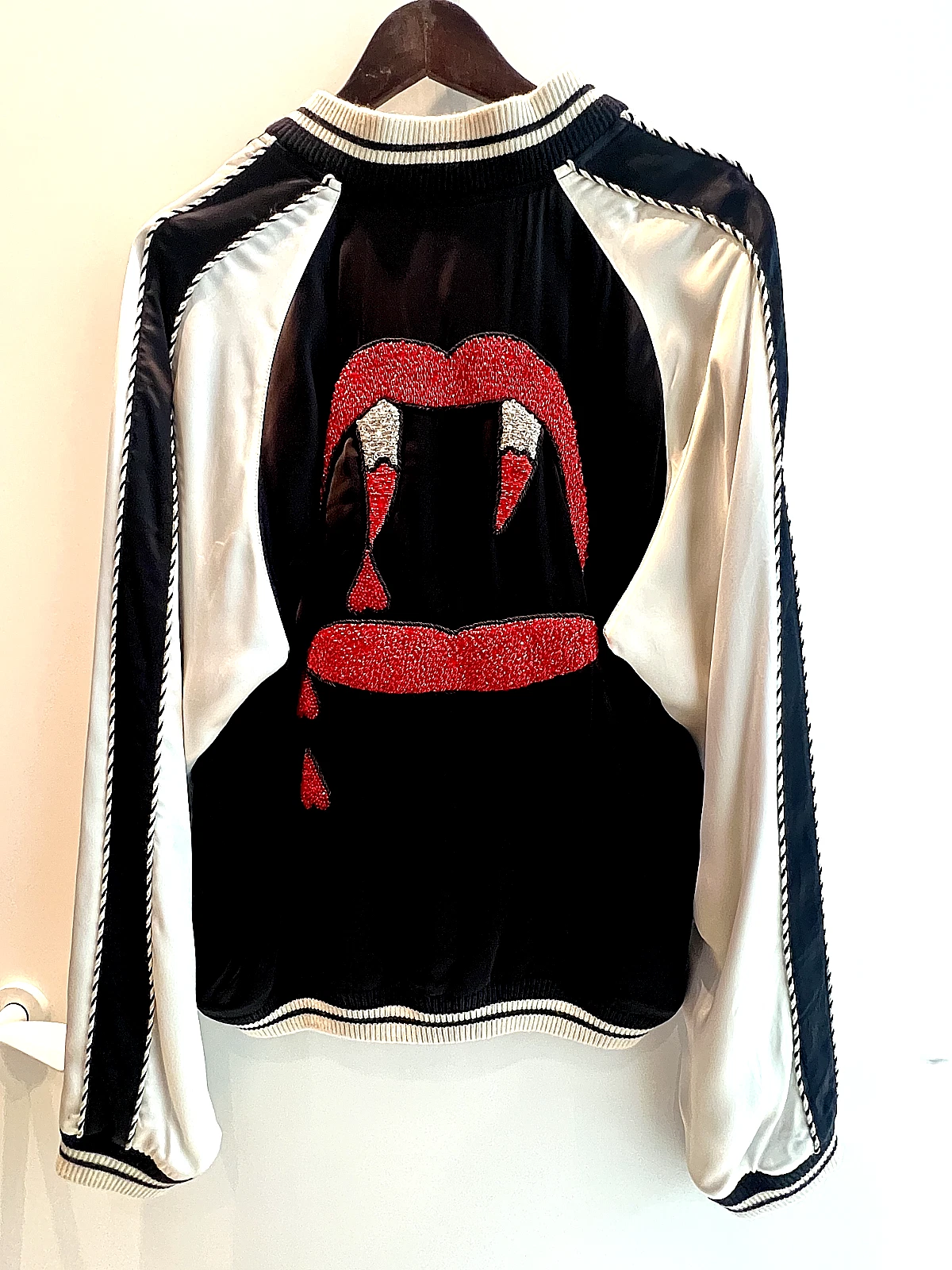 SAINT LAURENT (YSL) Giacca Bomber Saint Laurent Lustro Sangue Seta Raso Hedi Slimane SS 14' (Taglia 56)