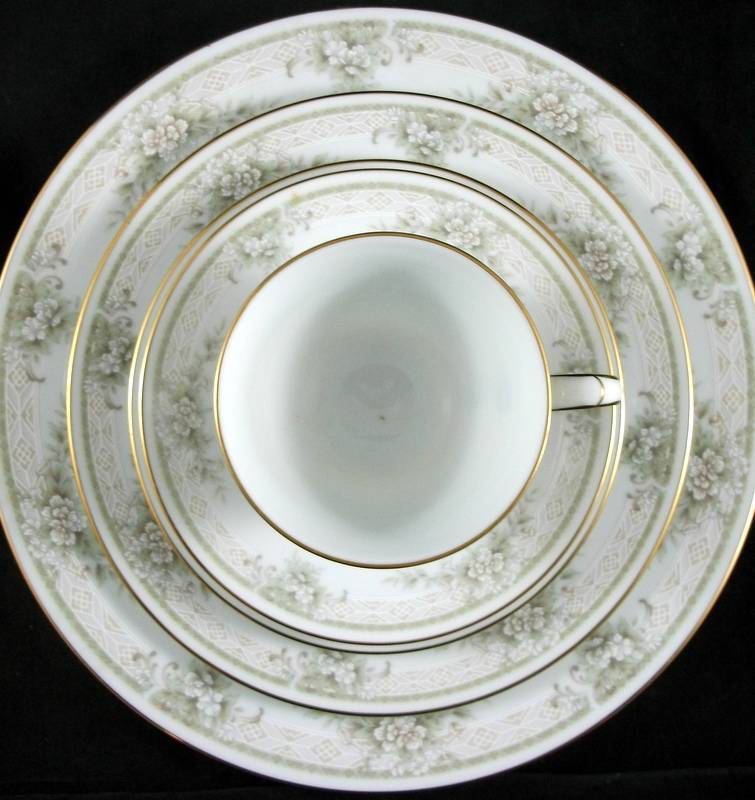 Noritake Meadowside 5 Piece Place Setting 4114