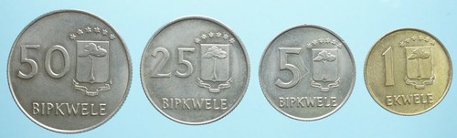 GUINEA EQUATORIALE SERIE DI 4 VALORI 1980 MONETA MOLTO RARA CURRENCY COINS - Imagen 2 de 2
