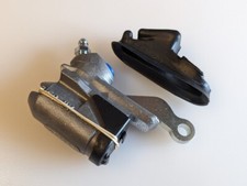 WOLSELEY 1500 1959 - 1965 BRAKE REAR WHEEL CYLINDER WITH BOOT RM304