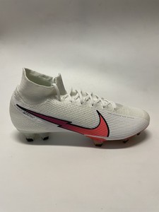 nike soccer cleats 9.5
