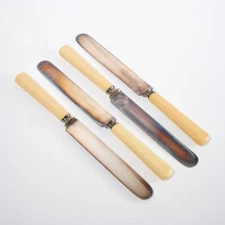 Meriden Cutlery Co 1855 Antique Bakelite Silver Plated Dinner Knives 4pc Lot