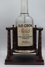 مقتنيات وفنون Crow Gallon