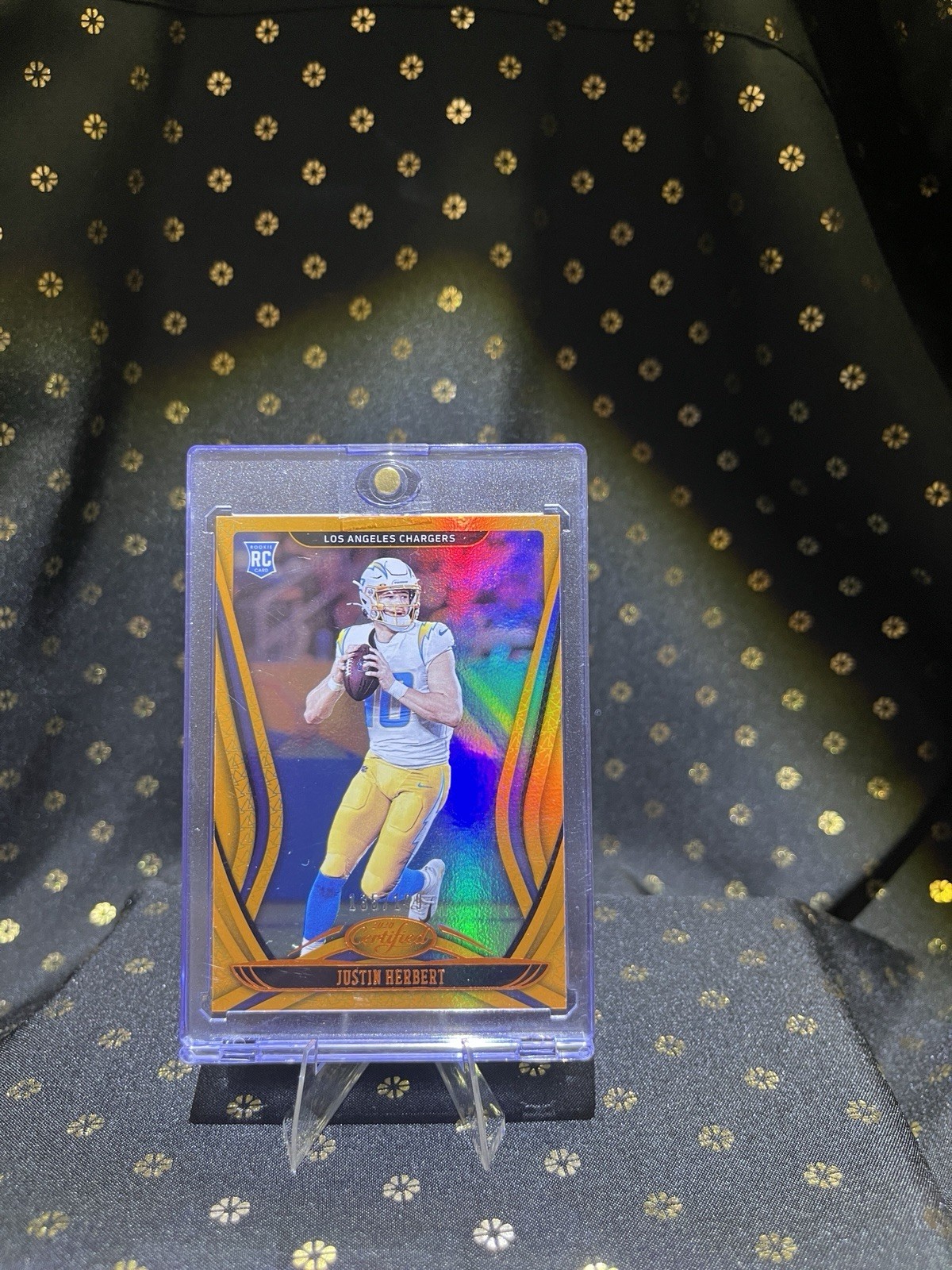 2020 Panini Certified - Rookies Justin Herbert #103 Mirror Orange 135/199 (RC)