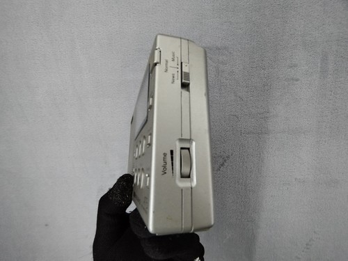 Roberts R9921 World Digital Radio Multi Band MW/SW/FM BBC Portable Radio in Case - Picture 17 of 17