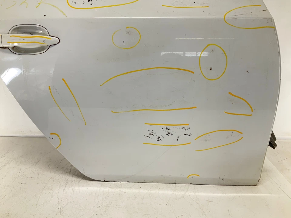 08-10 Puerta exterior trasera derecha pasajero bmw 535i sin cristal Foto 3 de 4