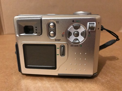 Mustek MDC 6500Z 5.0 MP Digital Camera with Accessories and Box- Works - Picture 8 of 9