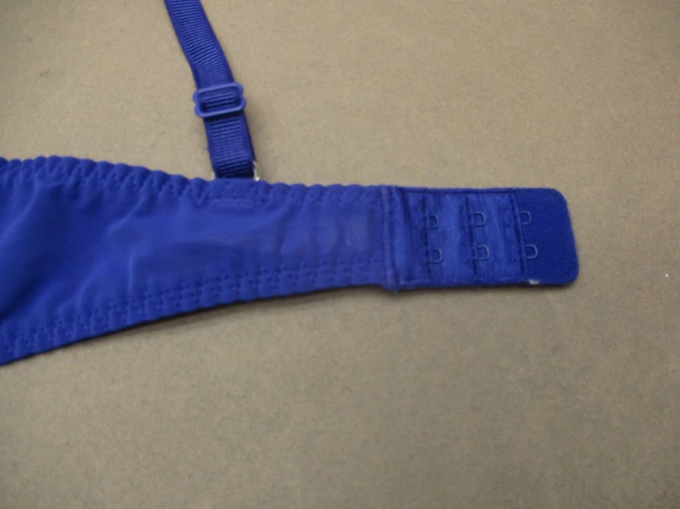 34D Passionata 女式蓝色网眼无衬里钢圈背部闭合半文胸 8i — 第 4/4 张图片