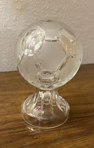 Figurine Crystal Trophy Soccer/Football Display For Home Decor Marked Great Gift - Picture 1 of 4