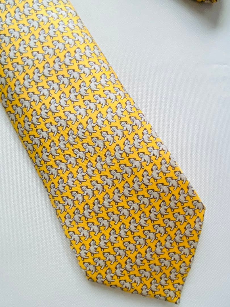 Hermès silk tie with bear pattern - image 3