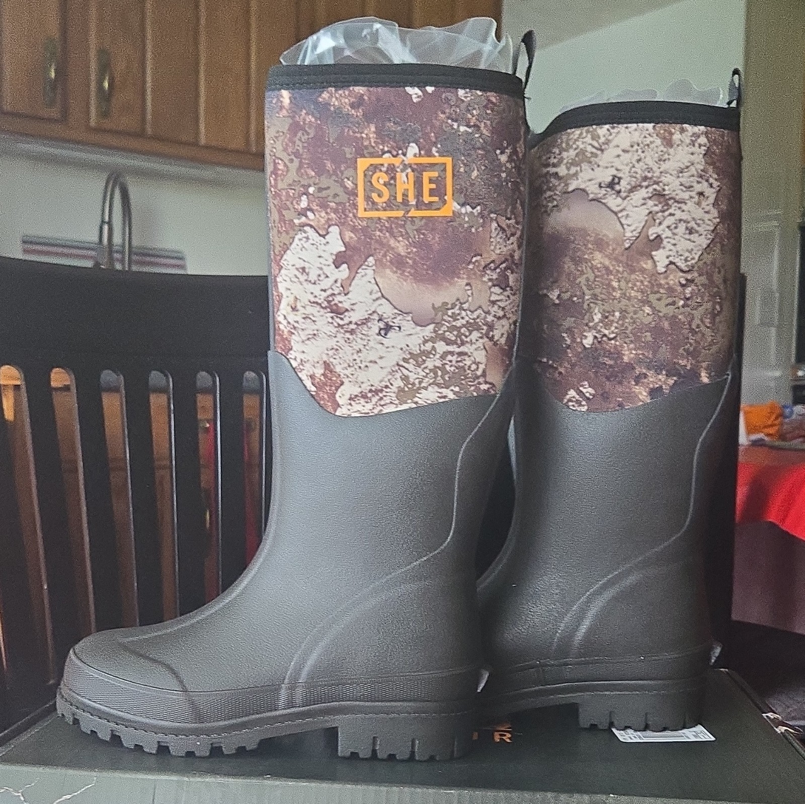 SHE Outdoor Camo Knee High Pull On Rain Boot Round Toe Black/Brown US 6 Womens