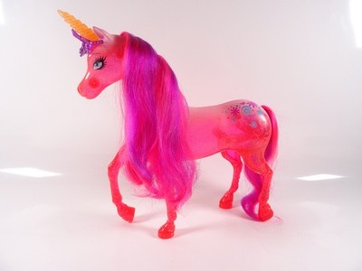 Zubehör für ''Barbie & die geheime Tür'' pinkes Einhorn Mattel BLP40 rar (19295)