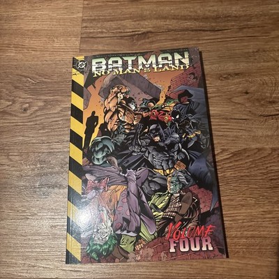 Batman No Man's Land 4, Paperback Book 