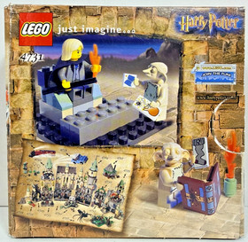 LEGO (4731) Harry Potter: Dobby's Release - 100% Complete w/ Box & Instructions