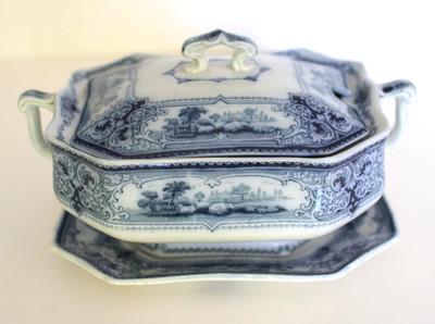 FORD & SONS VERONA BLAU & WEISS DECKELTERRINE SERVIERSCHALE mit Platte, sehr guter Zustand