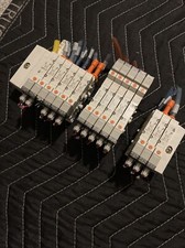 Manifold of 9 SMC SY3140-5LOZ Solenoid Control Valves 5-Port, 5 SY3340R