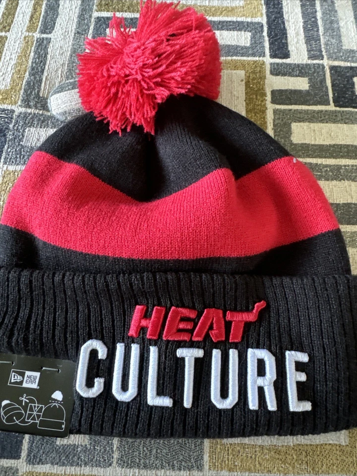 New Era Miami Heat City Edition 23-24 Gorro Heat Culture Sombrero de Invierno Foto 2 de 4
