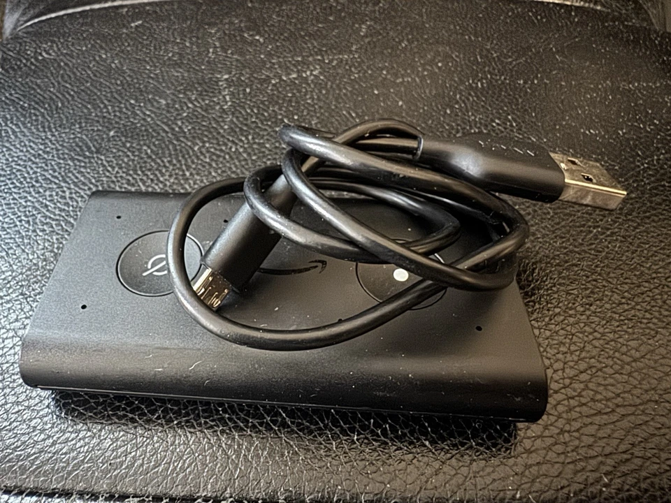 Amazon - Altavoz inteligente automático Echo Alexa con Micro USB - Negro * Para tu coche Foto 2 de 4